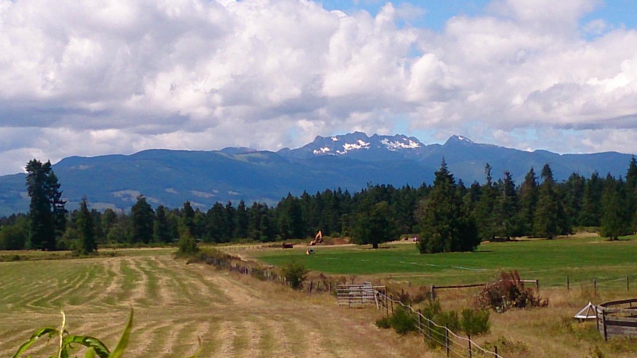 Paradise Acres Ranch Nanoose Bay Buitenkant foto