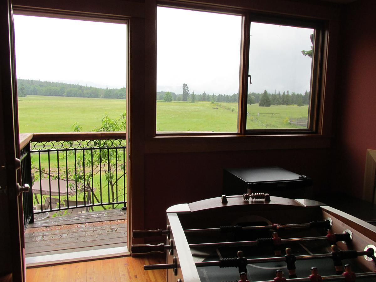 Paradise Acres Ranch Nanoose Bay Buitenkant foto